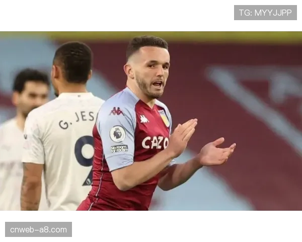 更衣室领袖:镜头记录阿斯顿维拉老将明斯在赛前动员年轻队友的片段 更衣室领袖:镜头记录阿斯顿维拉老将明斯在赛前动员年轻队友的片段